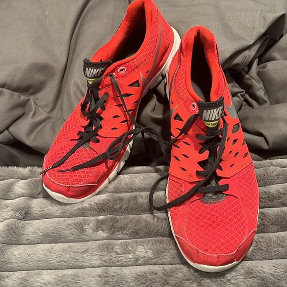 Nike Flex 2013 Run Size 12, used but in good condition, a few worn spots - Picture 2 of 9